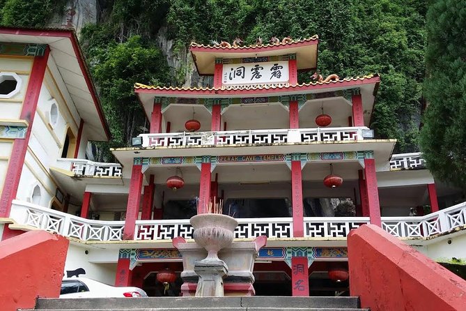 Orang Utan Island and Perak Tong Cave Temple Day Tour from Kuala Lumpur - The drive north with a local guide