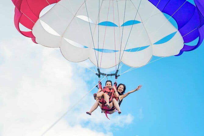 Parasailing in Langkawi - Key points before you book