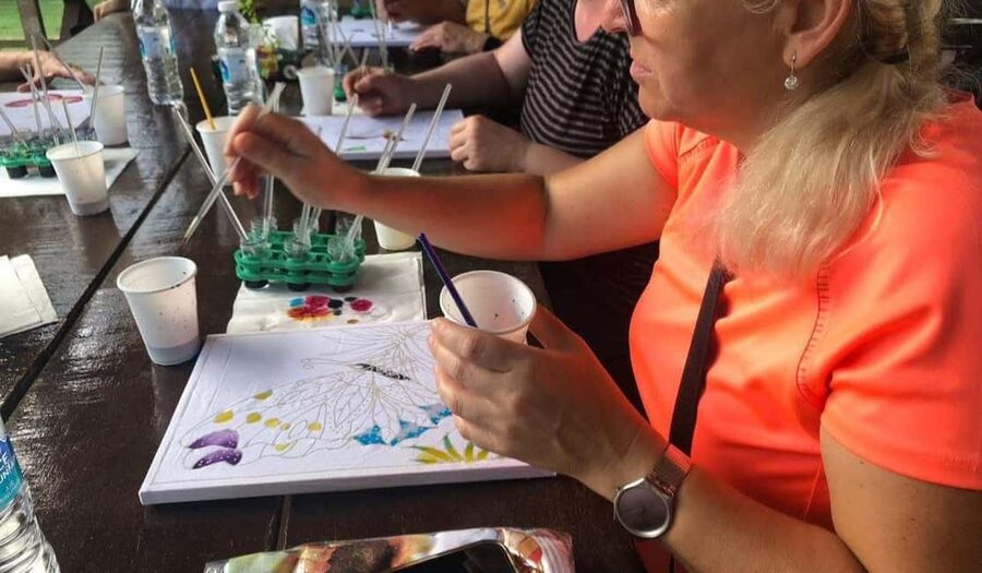 Penang: Balik Pulau Batik Painting & Mini Zoo Petting - Painting batik with Zaidi