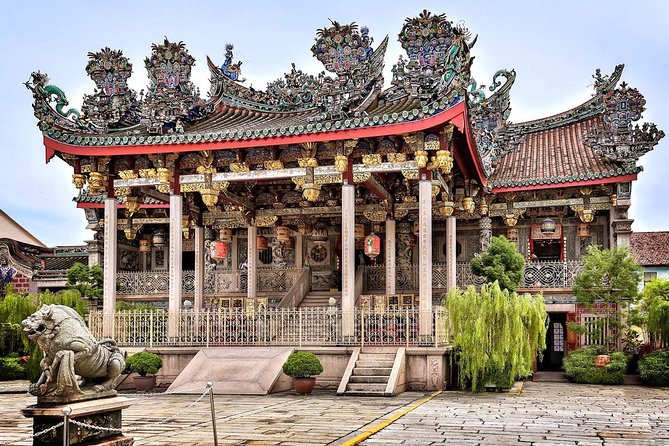 Penang City Private Half Day Tour With Khoo Kongsi & Kek Lok Si - Armenian Street and George Town’s old core