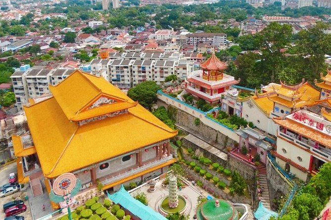 Penang City & Temple Tour with Penang Hill(Fast Lane)& Kek Lok Si - How private touring changes the day