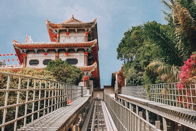 Penang Hill and the Kek Lok Si Temple - Kek Lok Si Temple and the seven-tier pagoda