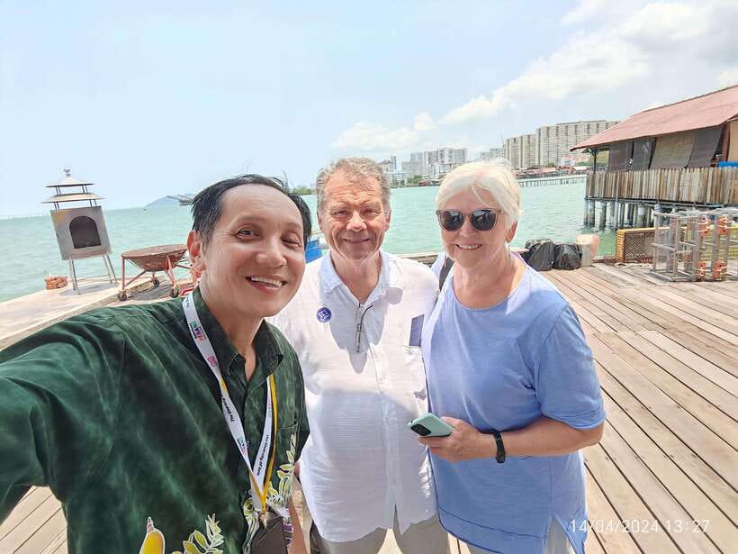Penang: Private Customized Flexible Tour with Tourist Guide - Kek Lok Si, Penang Hill, and the island views