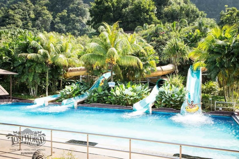 Perak: Lost World Of Tambun Ipoh Entrance Ticket - Eating and shopping inside the park