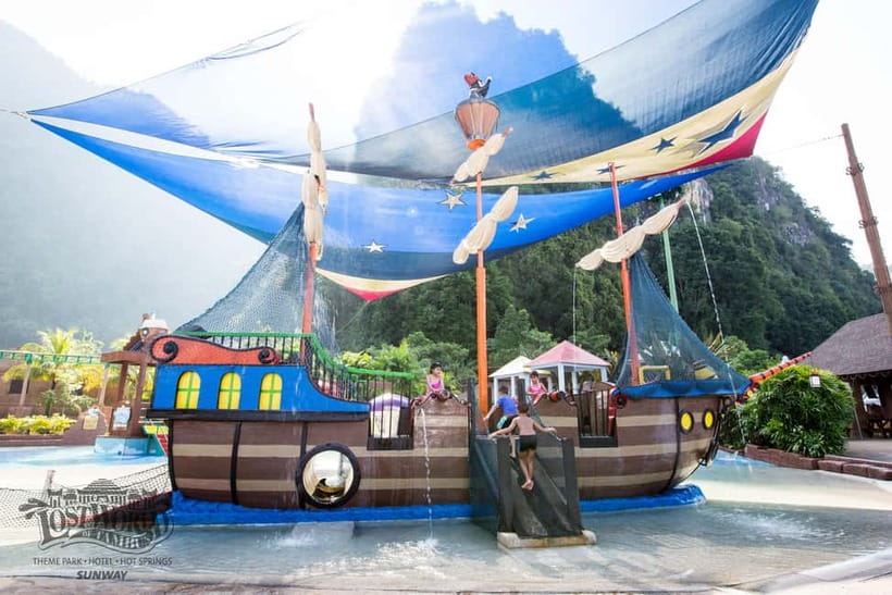 Perak: Lost World Of Tambun Ipoh Entrance Ticket - Starting with the Water Park rides and pools