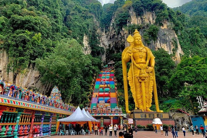 Private Batu Caves & Petronas Twin Tower Tickets With Lunch <em>26</em> – Key points at a glance’ /></p>
<ul>
<li><strong>272 steps at Batu Caves:</strong> Prepare for a real climb to the Hindu shrines above the limestone entrance.</li>
<li><strong>Private air-conditioned transport:</strong> Your group travels together without joining strangers.</li>
<li><strong>Petronas Tower access:</strong> Tickets are included when available, with KL Tower offered as a replacement for last-minute bookings if needed.</li>
<li><strong>Local lunch at Central Market:</strong> The schedule allows about an hour for a meal in one of central Kuala Lumpur’s best-known cultural areas.</li>
<li><strong>Batik and pewter demonstrations:</strong> The stops at Batik Chong and Royal Selangor add local crafts to the sightseeing.</li>
<li><strong>Flexible timing:</strong> An extra attraction may be added if the day allows, though the five to six-hour schedule can become full.</li>
</ul>
<h2 id="why-this-kuala-lumpur-combination-works">Why this Kuala Lumpur combination works</h2>
<p>26</em> – Why this Kuala Lumpur combination works’ /></p>
<p><p>Kuala Lumpur can feel like several cities at once. Hindu shrines occupy an ancient limestone hill north of the center, while the Petronas Twin Towers rise from the commercial heart of the city. This tour makes that contrast the central idea rather than sending you to a single monument and back.</p>
</p>
<p><p>I particularly like the range of stops. Batu Caves gives you religious and natural scenery, the batik and pewter visits explain local craftsmanship, Central Market provides a food break, and the Petronas Towers finish the day with a high view over the city.</p>
</p>
<p><p>The private setup matters here. You are not simply being moved between sights in a large group. The tour is for your party alone, so you can ask questions, spend more time at a stop that interests you, or keep moving when a shopping-oriented visit is not your main reason for coming.</p>
</p>
<p><p>The advertised duration is about five to six hours. That is enough for a useful introduction, but it is also a fairly tight schedule. Batu Caves receives two hours, Batik Chong thirty minutes, Royal Selangor one hour, Central Market one hour, and the Petronas Towers one hour. Traffic and ticket times will affect how relaxed the day feels.</p>
</p>
<div class="twil" style="margin: 20px 0; padding: 15px 0;"><p>More Batu Caves trips:</p><ul style="margin: 10px 0; padding-left: 0; list-style: none;"><li style="margin: 0 0 12px 0; padding: 0 0 12px 0; border-bottom: 1px solid #eee; line-height: 1.4;"><a href="https://lovingmalaysia.com/kuala-lumpur-batu-caves-half-day-tour-with-pick-up-option/">Kuala Lumpur: Batu Caves Half-Day Tour with Pick-Up Option</a><br><span style="font-size: 0.82em; color: #555;"><span style="color: #CC0001;">★</span> 4.5 &nbsp;&middot;&nbsp; 4,288 reviews</span></li><li style="margin: 0 0 12px 0; padding: 0 0 12px 0; border-bottom: 1px solid #eee; line-height: 1.4;"><a href="https://lovingmalaysia.com/private-half-day-batu-caves-and-cutural-tour-in-kuala-lumpur/">Private Half-Day Batu Caves and Cutural Tour in Kuala Lumpur</a><br><span style="font-size: 0.82em; color: #555;"><span style="color: #CC0001;">★</span> 5.0 &nbsp;&middot;&nbsp; 3,107 reviews</span></li><li style="margin: 0; padding: 0; border-bottom: none; line-height: 1.4;"><a href="https://lovingmalaysia.com/from-kuala-lumpur-batu-caves-cultural-temple-tour/">From Kuala Lumpur: Batu Caves Cultural Temple Tour</a><br><span style="font-size: 0.82em; color: #555;"><span style="color: #CC0001;">★</span> 4.7 &nbsp;&middot;&nbsp; 1,453 reviews</span></li></ul></div><h2 id="climbing-the-272-steps-at-batu-caves">Climbing the 272 steps at Batu Caves</h2>
<p><img width="668" height="446" decoding="async" src=