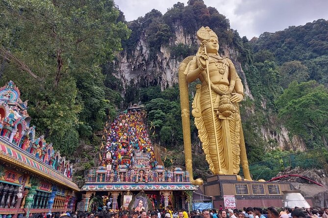 Private Genting Highlands & Batu Caves Trip with Cable Car Ticket - Genting Highlands Premium Outlets and the lower station