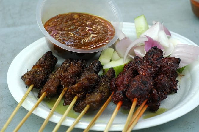 Private Half-Day Hawker Trails Food Tour in George Town - A flexible meeting point at MAM Holidays Malaysia