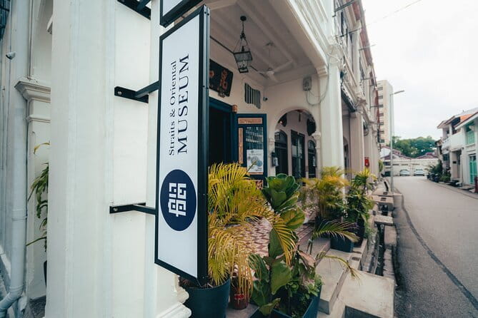 Private Half-Day Hawker Trails Food Tour in George Town - Thai, Malay, Chinese, Indian, and fusion flavors