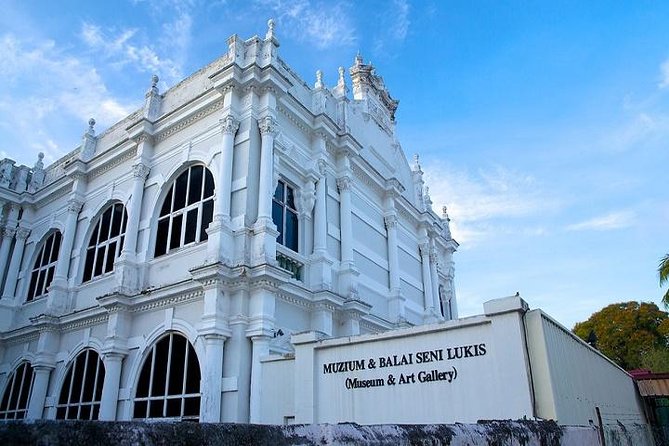 Private Half-Day Penang Highlights City Tour - One hour with Penang’s State Museum