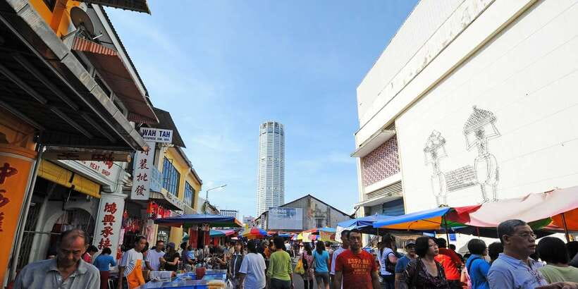 Private Half Day Penang Tasty Local Street Food Tour - Back lanes and George Town sightseeing between bites