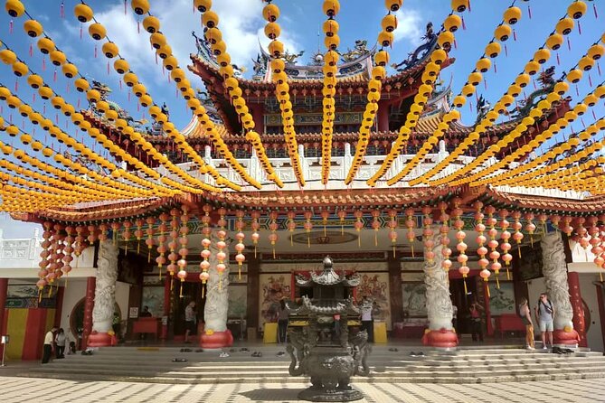 Private Half-Day Tour Batu Caves&Cultural in Kuala Lumpur - Taking in the six-tiered Thean Hou Temple