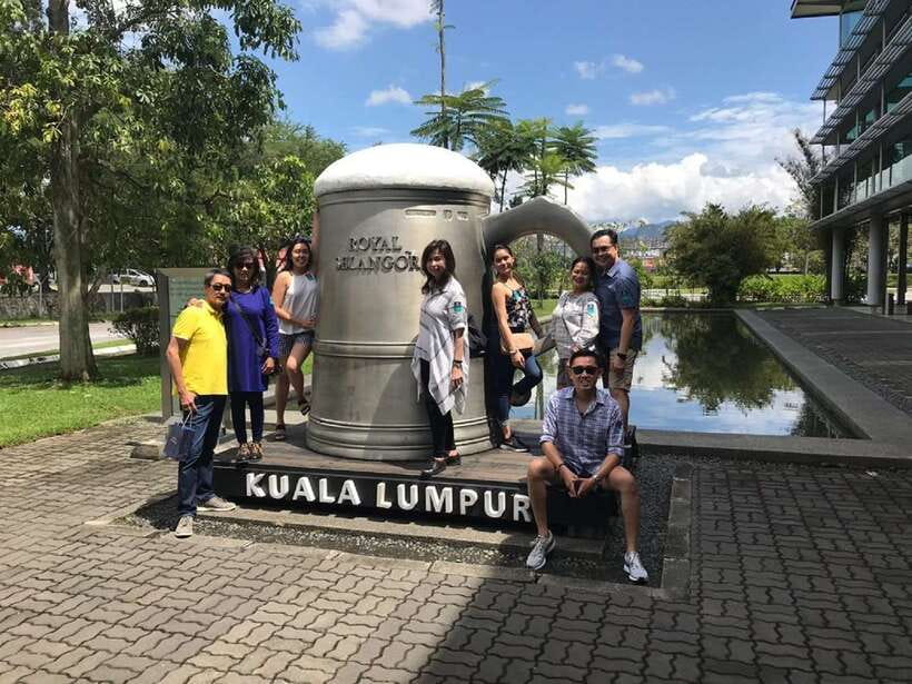 Private KL City Tour with Petronas Twin Towers & Batu Caves - Chinatown and Central Market: a taste of old Kuala Lumpur