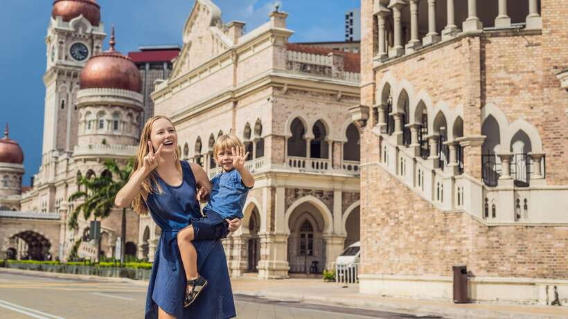 Private KL City Tour with Petronas Twin Towers & Batu Caves - Royal Kuala Lumpur and the Lake Gardens
