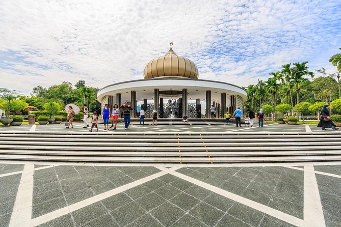 Private Kuala Lumpur Customizable Orientation Full Day Tour - The National Monument offers a short historical pause