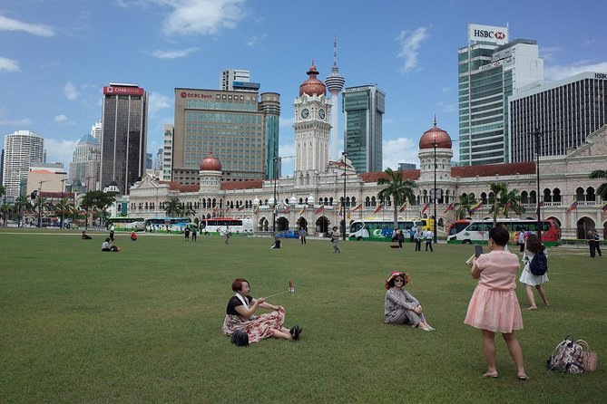 Private Kuala Lumpur Night Market And Food Tour - What the four-hour schedule really allows