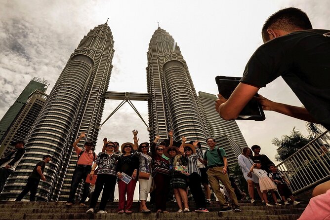 Private Kuala Lumpur Photographic Tour With Petronas Towers - Lake Gardens offers a short green pause