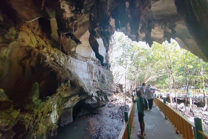 Private Langkawi Mangrove Forest Boat Tour Tg Rhu with Lunch - The floating fish farm in a secluded cove