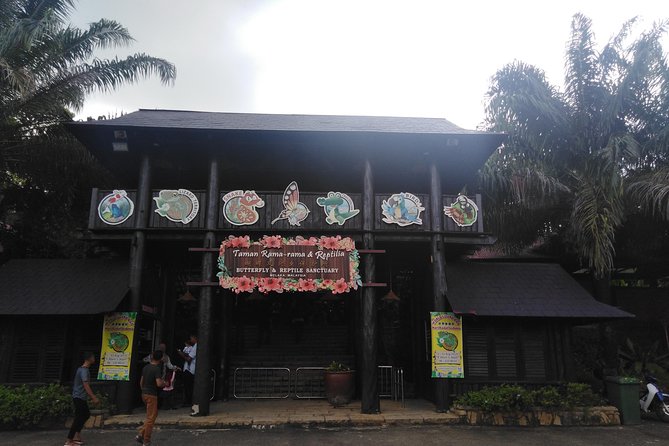 Private Malacca Day Trip (Price Based Per Car) - Why a private Malacca day trip can work well