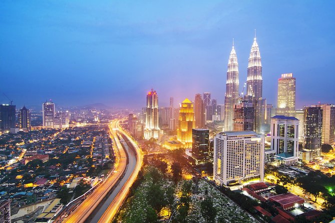Private Night Tour: Petronas Twin Tower And Shopping - At 4 pm, your evening starts with hotel pickup