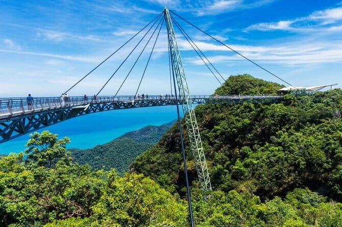 Private One Day Highlights Langkawi Tour Including Cable Car And Sky Bridge - Walking to the Langkawi Sky Bridge