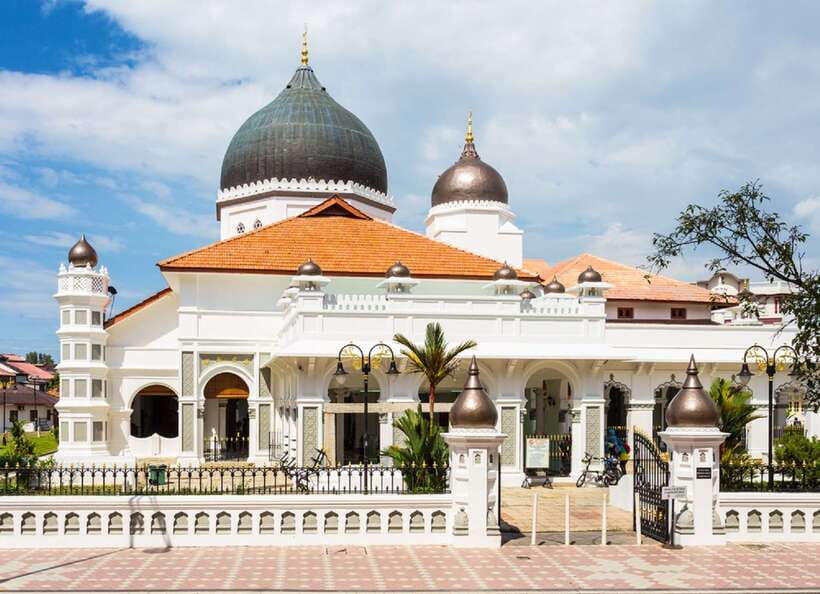 Private Penang City Tour with Kek Lok Si Temple - The Via Radicosa stop and Penang coffee