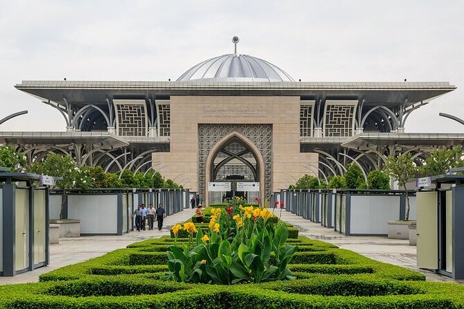 Private Sightseeing Tour Visit in Putrajaya from Kuala Lumpur - The Iron Mosque and Millennium Monument