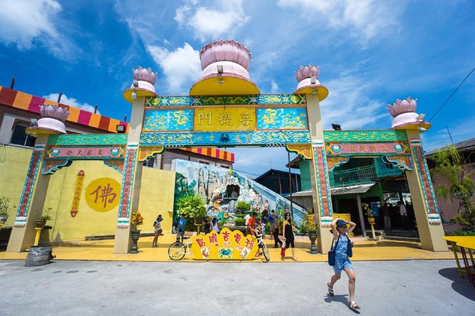 Private Tour: Crab Island Sightseeing Boat Ride and Seafood Lunch - The 40-minute ferry to Pulau Ketam