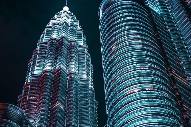 Private Tour Fireflies, Eagles and Monkey - Who should book this evening?