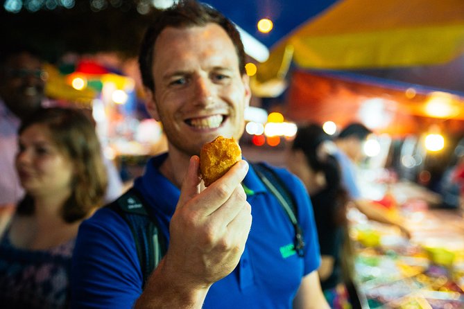 Private Tour : "Lepak-Lepak" at Local Night Market & Mamak Stall - Tasting your way through the market