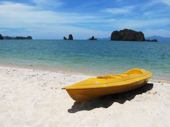 Private Tour to Langkawi Cable Car & Tanjung Rhu Beach - Key points at a glance
