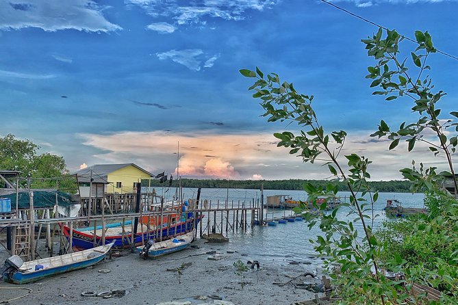 Pulau Ketam Rural Adventure Day Tour (SIC – Join In Tour) - The return route, palace view, and Blue Mosque