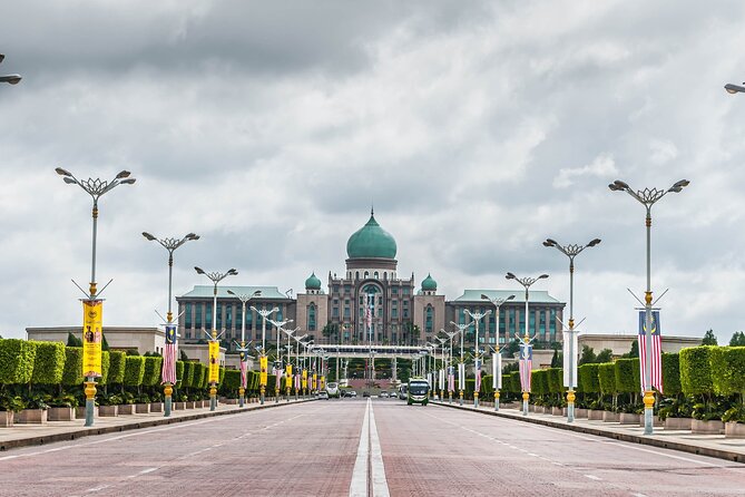 Putrajaya City Tour from Kuala Lumpur - Starting at the Seri Wawasan Bridge