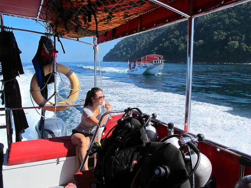 RAID Open Water 20 Diver Course 3-Days | Kota Kinabalu - The sun deck surface interval