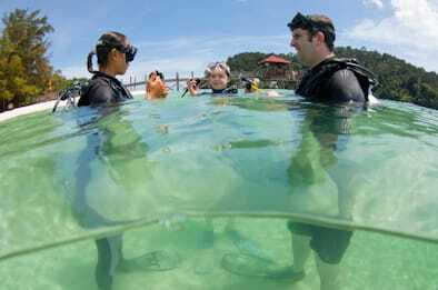 RAID Try-Dive in Kota Kinabalu, Sabah - The 10:00am briefing and first water session
