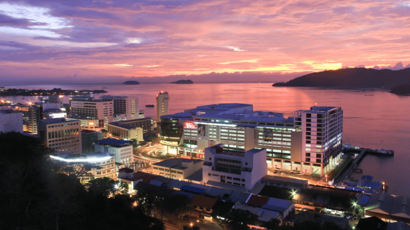 Sabah : Kota Kinabalu City Tour - Signal Hill Tower for a quick city view