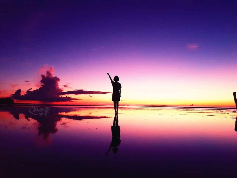 Sabah: Mangrove Fireflies, and Sky Mirror Dream Beach Tour - Bongawan welcome snacks and the first taste of local food