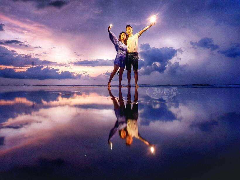 Sabah: Mangrove Fireflies, and Sky Mirror Dream Beach Tour - Dream Beach, sunset, and the Sky Mirror photoshoot