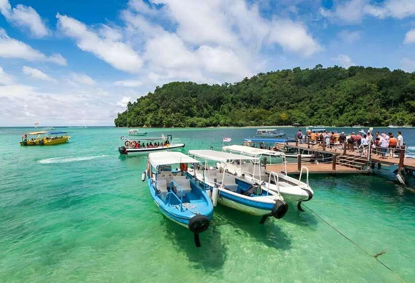 Sabah: Manukan and Sapi Islands Excursion Ticket - Lunch with the sea in view