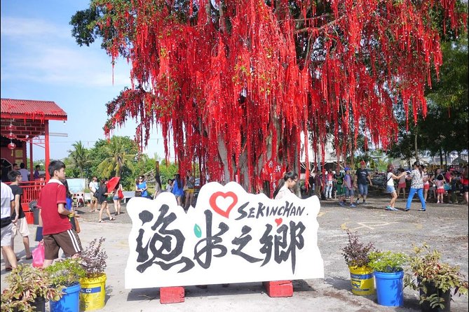 Sekinchan Paddy Field, Fishing Village & Kuala Selangor Fireflies Tour - Bukit Melawati, the fort, and silvered leaf monkeys