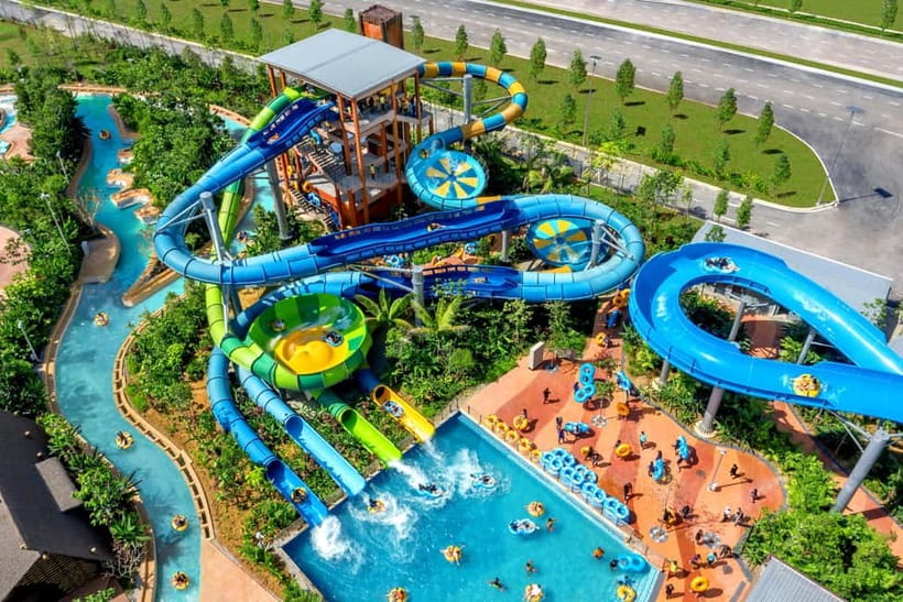 Selangor: SplashMania Waterpark at Gamuda Cove Entry Ticket - Taking it easy in the lazy rivers