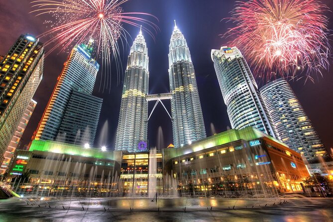 Sky-High Dining Experience at the Iconic Petronas Twin Towers - Key points to know before booking