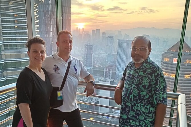 Sky-High Dining Experience at the Iconic Petronas Twin Towers - The guides can make or break the visit