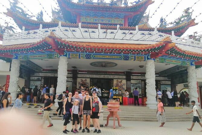 Small-Group Kuala Lumpur Half-Day City Tour - Petronas Twin Towers: photos first, tickets second