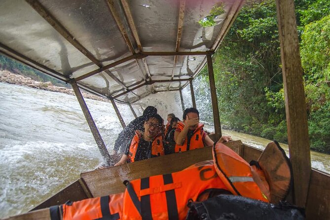 Taman Negara National Park Day Tour with Professional Local Guide - A riverside break at Kuala Tahan
