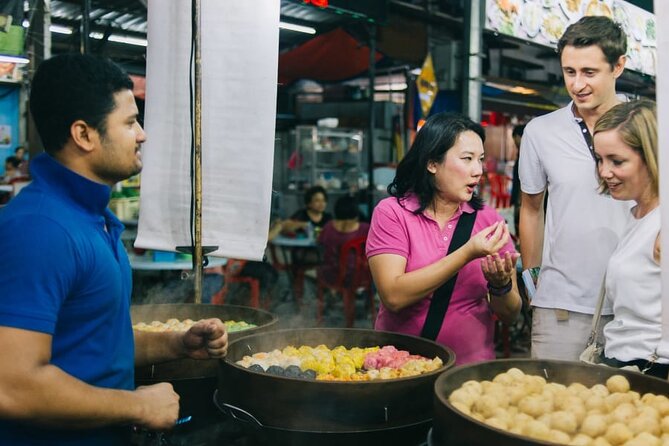 The 10 Tastings of Kuala Lumpur:Street Food - Sri Maha Mariamman Temple beside Chinatown