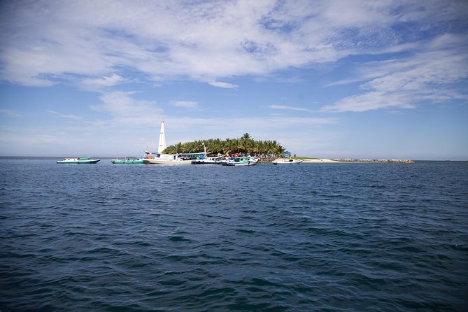 The Astonishing Islands of Tropical Langkawi - Dayang Bunting Lake and the first walk
