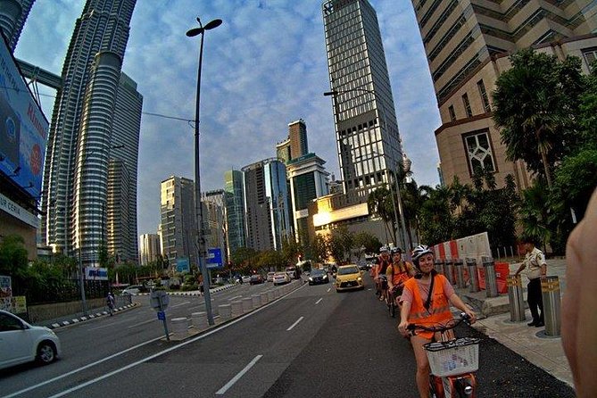 The Best of Kuala Lumpur Sunset and Night tour - Chow Kit Market: fruit, color, and daily life