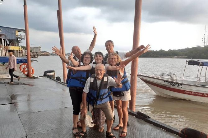 Twinkling Kuala Selangor Firefly Boat Tour from Kuala Lumpur - What the private format really changes
