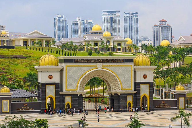 Wonders of KL with a Personal Driver - Lake Gardens museums and wildlife